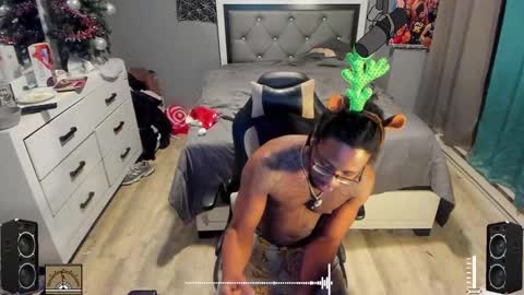 Snapshot of blaccanalmatters chatting on 14, 12, 2024 Plant Base Streamers From Pennsylvania online show from 14, 12, 2024