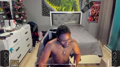 Snapshot of blaccanalmatters chatting on 17, 12, 2024 Plant Base Streamers From Pennsylvania online show from 17, 12, 2024