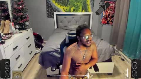 Snapshot of blaccanalmatters chatting on 21, 12, 2024 Plant Base Streamers From Pennsylvania online show from 21, 12, 2024