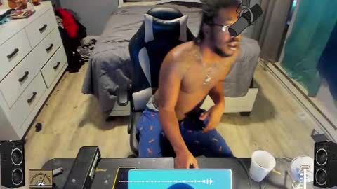 Snapshot of blaccanalmatters chatting on 5, 1, 2025 Plant Base Streamers From Pennsylvania online show from 5, 1, 2025