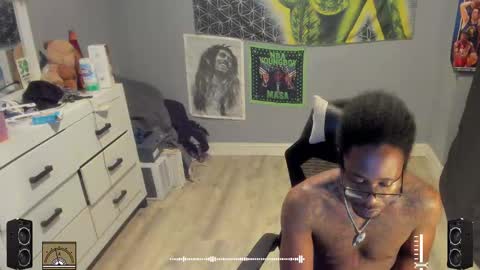 Snapshot of blaccanalmatters chatting on 25, 10, 2025 Plant Base Streamers From Pennsylvania online show from 25, 10, 2025