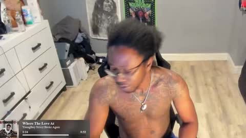 Snapshot of blaccanalmatters chatting on 28, 10, 2025 Plant Base Streamers From Pennsylvania online show from 28, 10, 2025