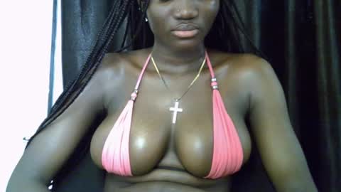 Esthy online show from 23, 9, 2025