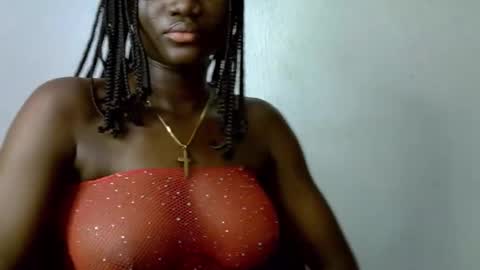 Esthy online show from 28, 9, 2025