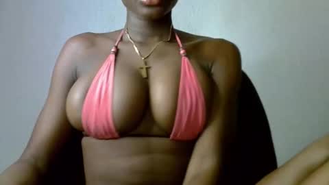 Esthy online show from 30, 9, 2025