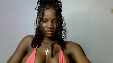 Esthy online show from 18, 10, 2025