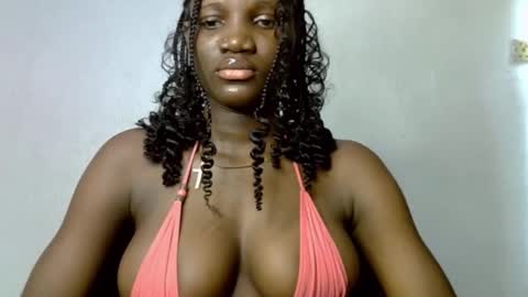 Esthy online show from 20, 10, 2025