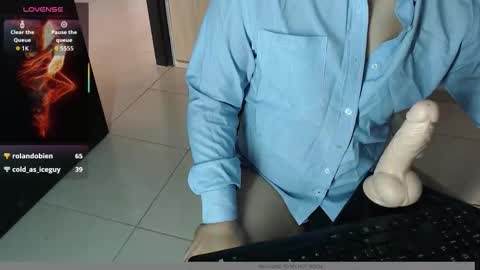 Snapshot of black_penis22 chatting on 8, 10, 2025 black_penis22 online show from 8, 10, 2025