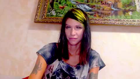 Snapshot of black_sswan chatting on 18, 9, 2025 Kristin online show from 18, 9, 2025