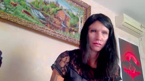 Snapshot of black_sswan chatting on 7, 10, 2025 Kristin online show from 7, 10, 2025