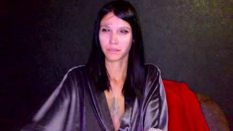 Snapshot of black_sswan chatting on 12, 10, 2025 Kristin online show from 12, 10, 2025