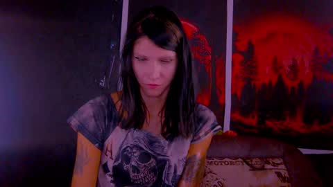 Snapshot of black_sswan chatting on 22, 10, 2025 Kristin online show from 22, 10, 2025