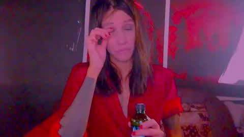 Snapshot of black_sswan chatting on 27, 10, 2025 Kristin online show from 27, 10, 2025