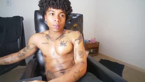Snapshot of black_tentationx chatting on 9, 2, 2025 black_tentationx online show from 9, 2, 2025
