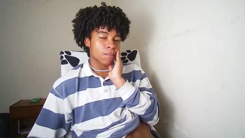 Snapshot of black_tentationx chatting on 4, 3, 2025 black_tentationx online show from 4, 3, 2025