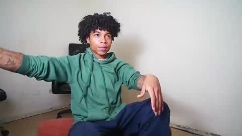 Snapshot of black_tentationx chatting on 7, 3, 2025 black_tentationx online show from 7, 3, 2025