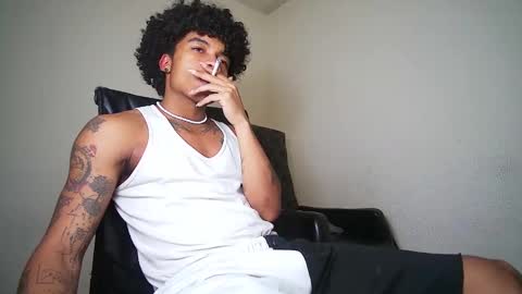 Snapshot of black_tentationx chatting on 8, 3, 2025 black_tentationx online show from 8, 3, 2025