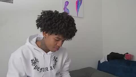 Snapshot of black_tentationx chatting on 29, 11, 2025 black_tentationx online show from 29, 11, 2025