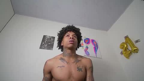 Snapshot of black_tentationx chatting on 5, 12, 2025 black_tentationx online show from 5, 12, 2025