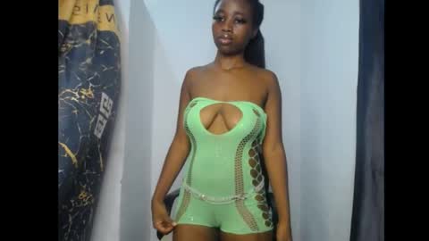 Snapshot of blackbeauty60 chatting on 1, 5, 2026 lela online show from 1, 5, 2026