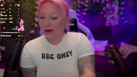 Snapshot of blackedbarbie chatting on 16, 10, 2025 Alice online show from 16, 10, 2025