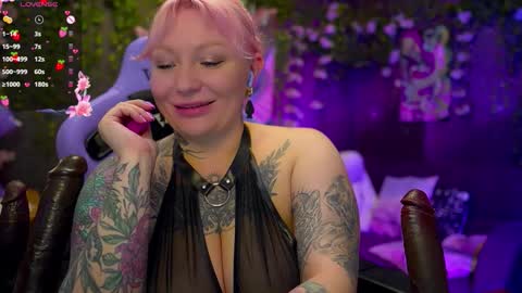 Snapshot of blackedbarbie chatting on 2, 11, 2025 Alice online show from 2, 11, 2025