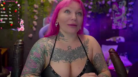 Snapshot of blackedbarbie chatting on 5, 11, 2025 Alice online show from 5, 11, 2025