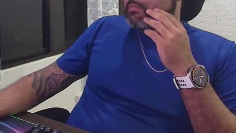 Snapshot of blackfirebird chatting on 17, 12, 2025 blackfirebird online show from 17, 12, 2025