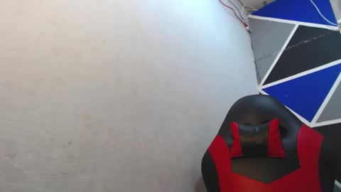 Snapshot of blackhorse_2 chatting on 18, 10, 2025 blackhorse_2 online show from 18, 10, 2025