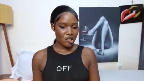 Smiley sylivia online show from 16, 12, 2025