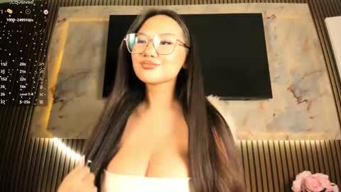 Snapshot of blackmilk_01 chatting on 9, 9, 2025 Karina online show from 9, 9, 2025