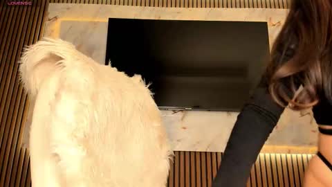 Snapshot of blackmilk_01 chatting on 11, 11, 2025 Karina online show from 11, 11, 2025