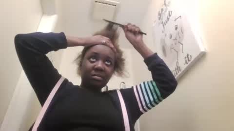 Snapshot of blackqueen888 chatting on 3, 1, 2025 blackqueen888 online show from 3, 1, 2025