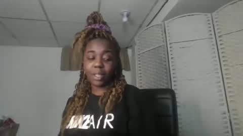 Snapshot of blackqueen888 chatting on 3, 3, 2025 blackqueen888 online show from 3, 3, 2025