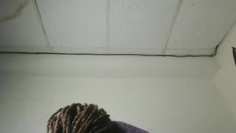 Snapshot of blackqueen888 chatting on 8, 3, 2025 blackqueen888 online show from 8, 3, 2025