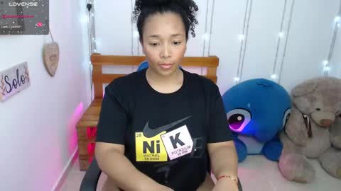 Snapshot of blackqueen_18 chatting on 11, 12, 2024 blackqueen_18 online show from 11, 12, 2024