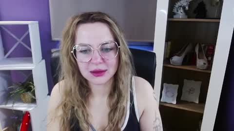 Z O E Y online show from 30, 3, 2026