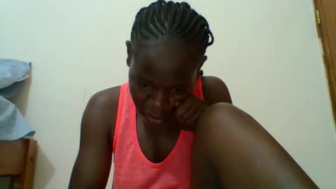 Snapshot of blacksexygal chatting on 25, 10, 2025 SARAH online show from 25, 10, 2025