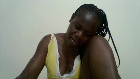 Snapshot of blacksexygal chatting on 26, 10, 2025 SARAH online show from 26, 10, 2025