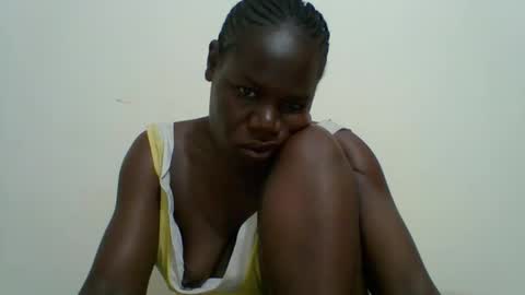 Snapshot of blacksexygal chatting on 26, 10, 2025 SARAH online show from 26, 10, 2025
