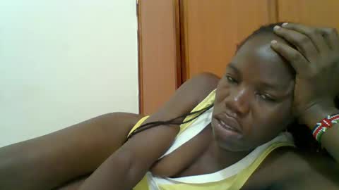 Snapshot of blacksexygal chatting on 3, 11, 2025 SARAH online show from 3, 11, 2025