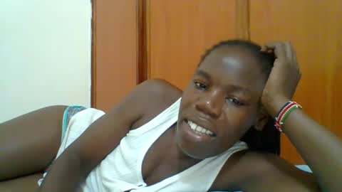 Snapshot of blacksexygal chatting on 4, 11, 2025 SARAH online show from 4, 11, 2025