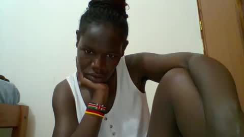 Snapshot of blacksexygal chatting on 10, 11, 2025 SARAH online show from 10, 11, 2025