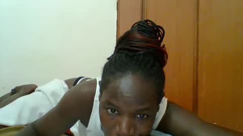 Snapshot of blacksexygal chatting on 11, 11, 2025 SARAH online show from 11, 11, 2025