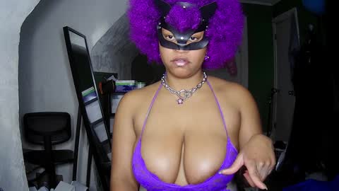 Queen Siren online show from 6, 12, 2024