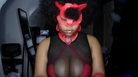 Queen Siren online show from 10, 12, 2024