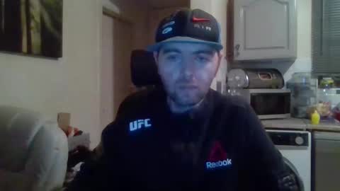 Snapshot of blackvswhite2022 chatting on 24, 2, 2025 blackvswhite2022 online show from 24, 2, 2025