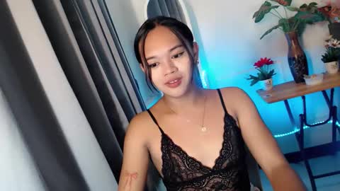 sweetyluna online show from 13, 4, 2026