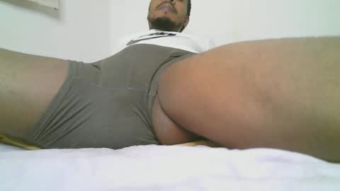 Snapshot of blackzilian_ chatting on 23, 11, 2025 HASSAN online show from 23, 11, 2025