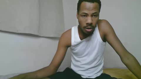 Snapshot of blackzilian_ chatting on 25, 11, 2025 HASSAN online show from 25, 11, 2025
